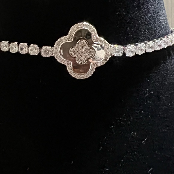 Clover silver charm bracelet - Picture 1 of 6